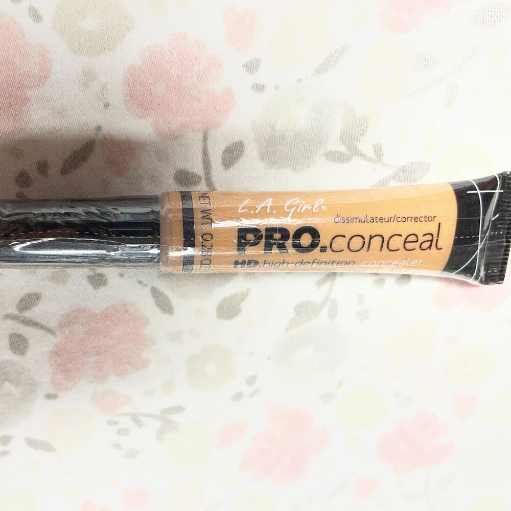 L.A. Girl Pro Conceal - Pure Beige GC976 - NWT